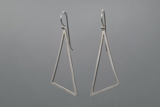 Angle Open Frame Frosted Earrings
